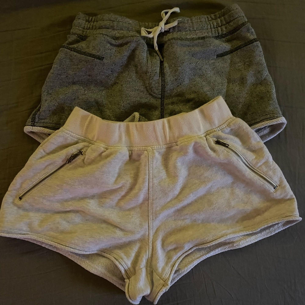 Set of comfy shorts